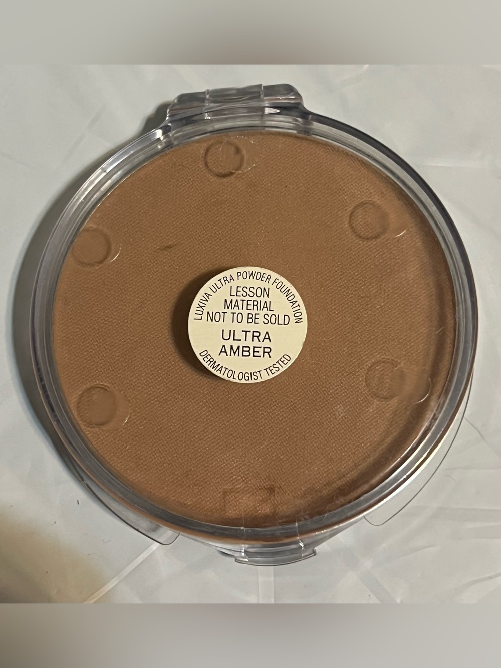 Merle Norman Luxiva Ultra Powder Foundation Ultra Amber
